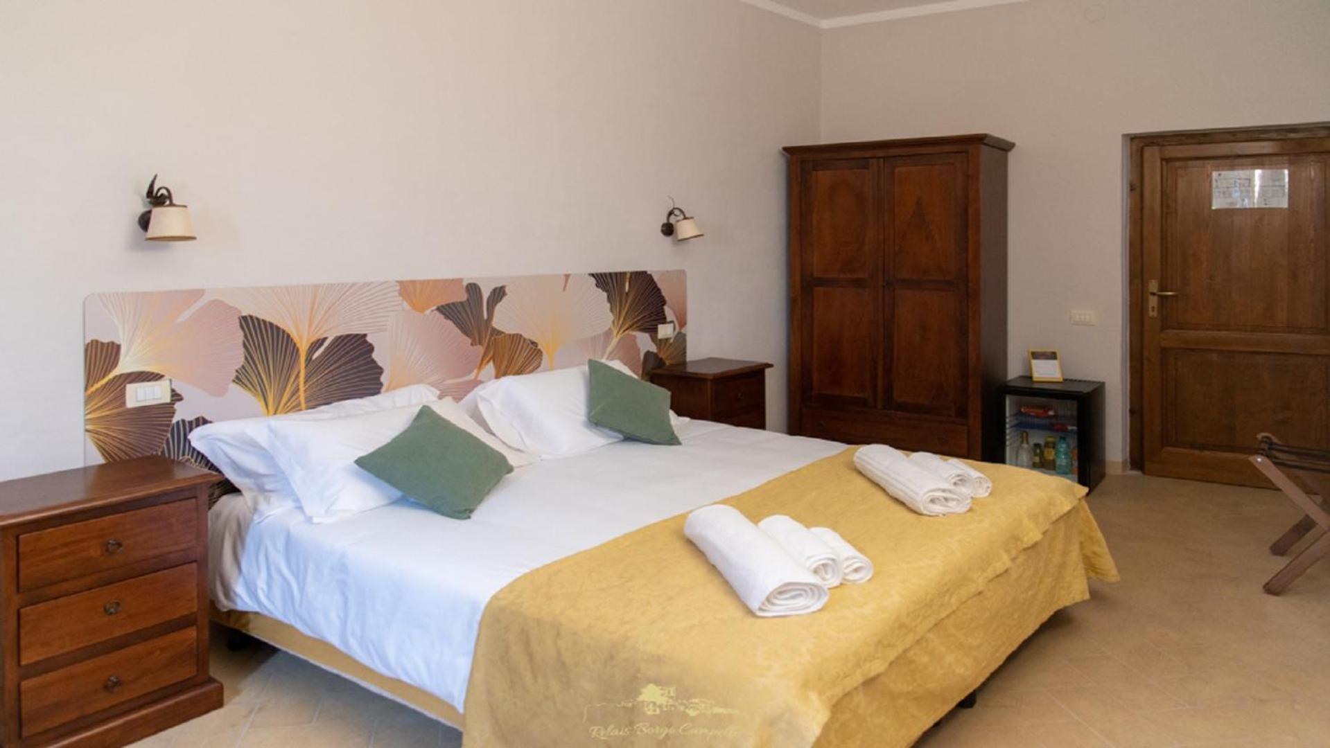Relais Borgo Campello Guest House Campello sul Clitunno Exterior photo
