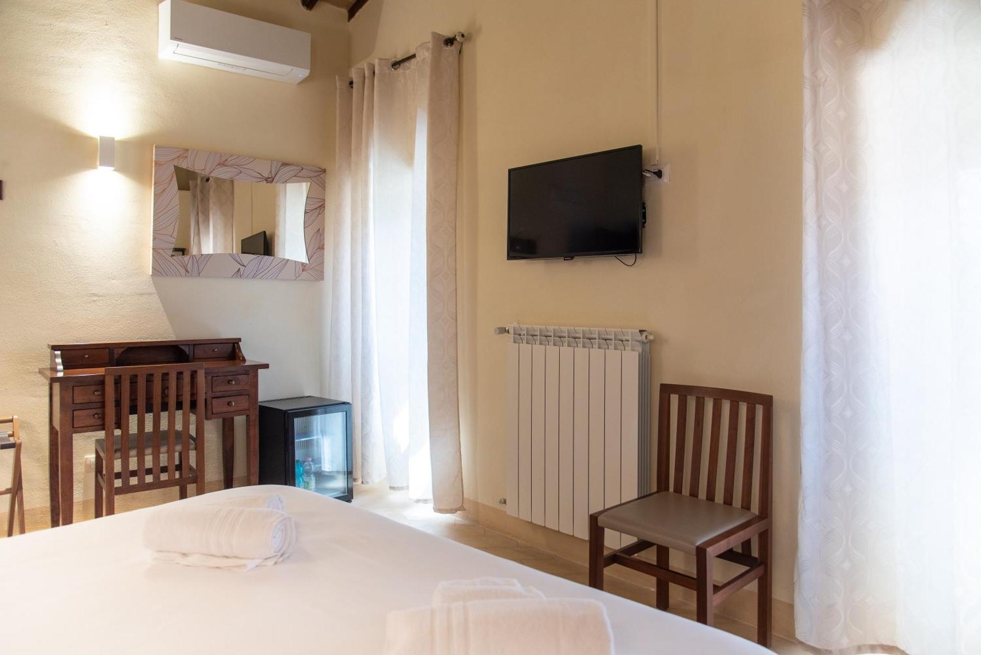 Relais Borgo Campello Guest House Campello sul Clitunno Room photo