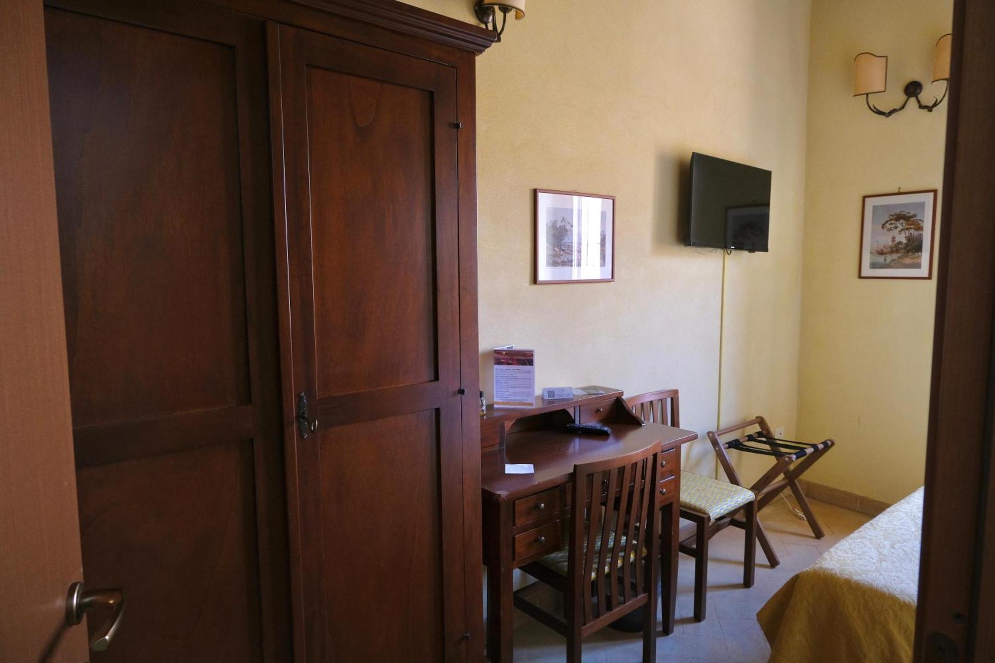 Relais Borgo Campello Guest House Campello sul Clitunno Exterior photo